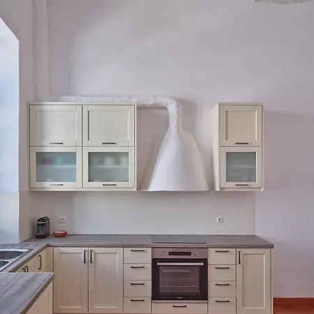 Apartment Retreat - The Loft