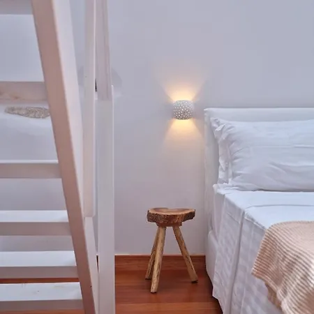 Retreat - The Loft Parikia (Paros)